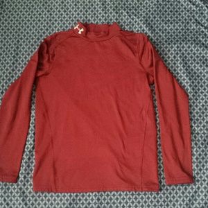 Long sleeve maroon sport shirt